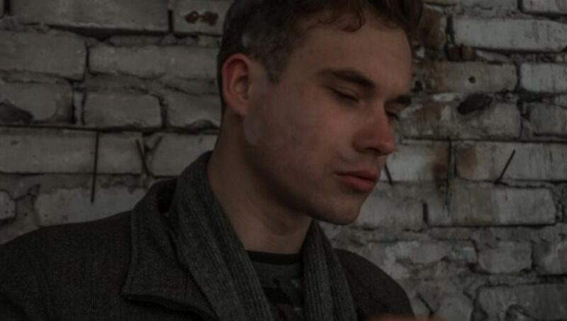 Родителите ми ме изгониха на 18 и казаха: „Бъди благодарен, че те нахранихме.“ Затова ги нахраних с нещо, което не можеха да преглътнат.